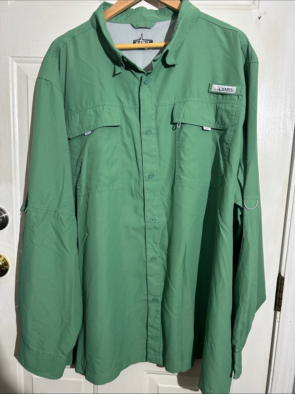 Habitat Men's Lightweight Button-Up Shirt in Sage Green